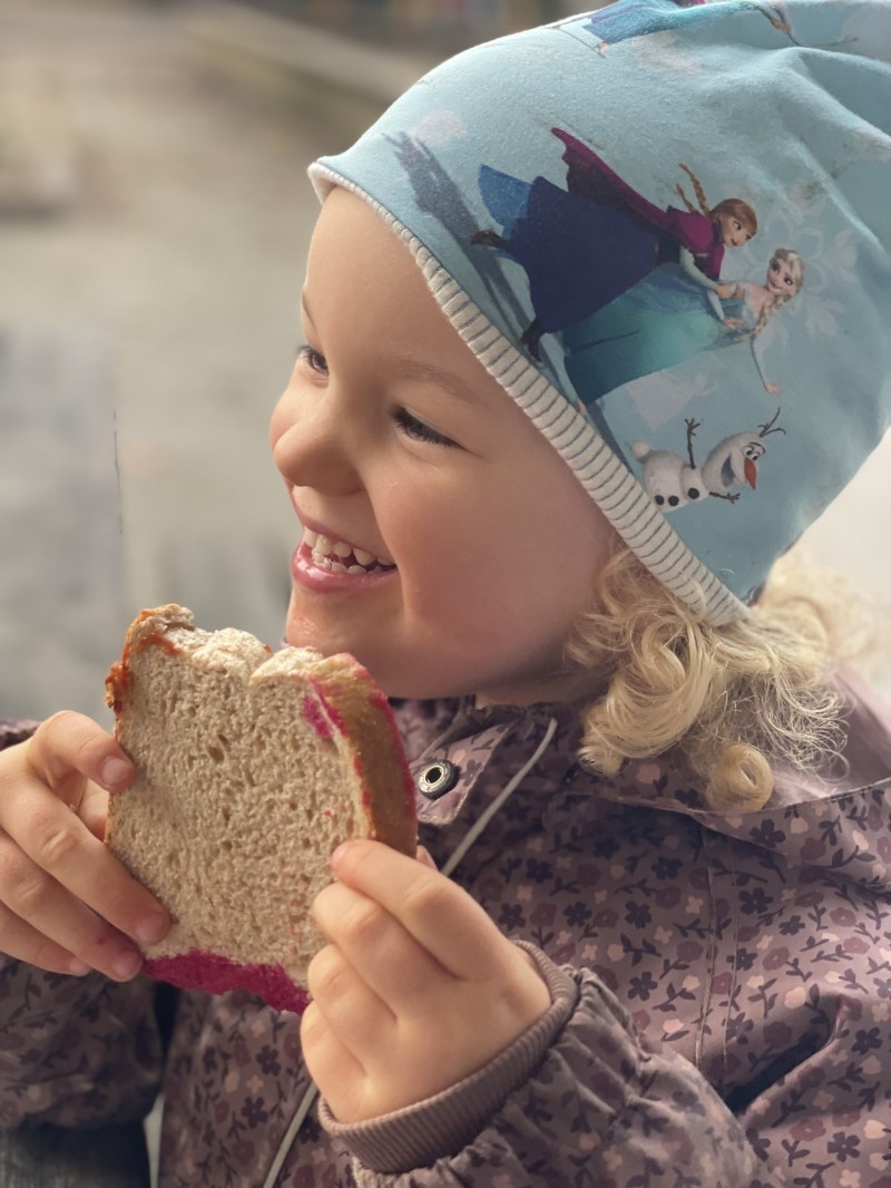 Smil og glede rundt maten
