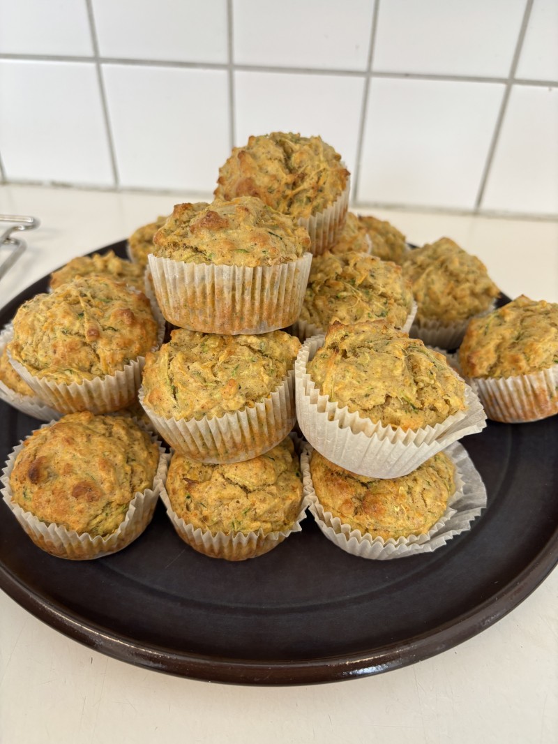Ferske matmuffins som barna har laget