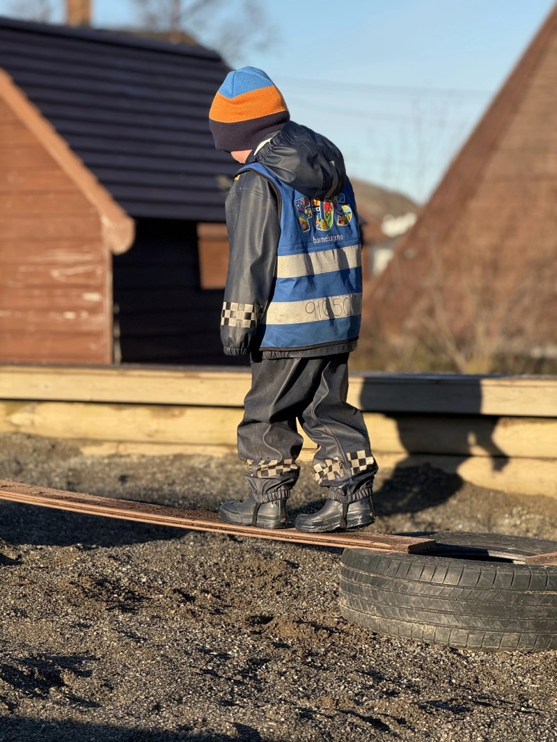 Vi øver på å holde balansen