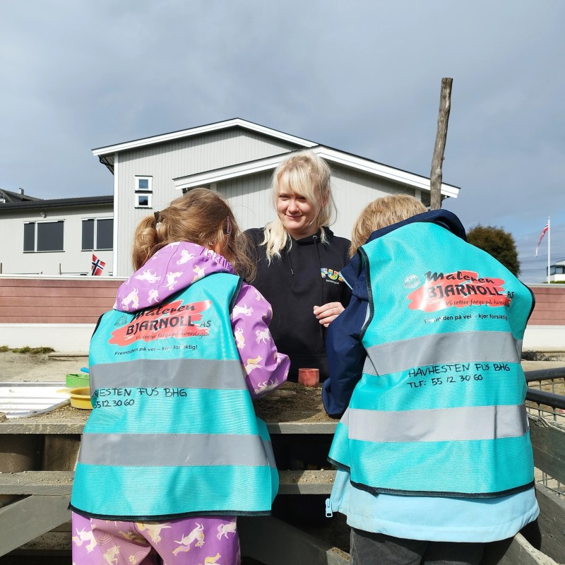 Tilstedeværende og lekende voksne