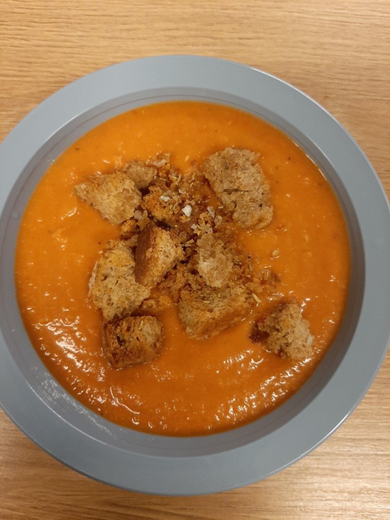 Søtpotet suppe med hjemmelagd krutong